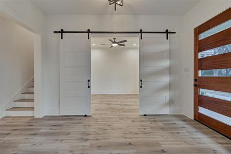 New construction Single-Family house 21822 White Oak View Drive, Tomball, TX 77375 - photo 2