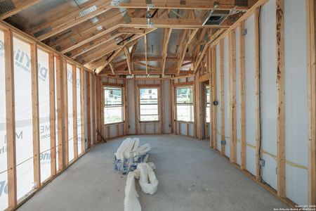 New construction Single-Family house 1108 Water Valley, Seguin, TX 78155 Esparanza- photo 5 5