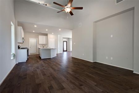 New construction Single-Family house 2743 Meadow View Lane, Conroe, TX 77385 - photo 20 20