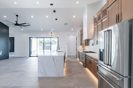 New construction Single-Family house 2829 E Avalon Drive, Phoenix, AZ 85016 - photo 16 16