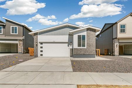 New construction Single-Family house 9363 Biscay Street, Commerce City, CO 80022 - photo 0