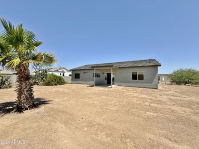 New construction Single-Family house 9240 W Hartigan Lane, Arizona City, AZ 85123 - photo 21 21