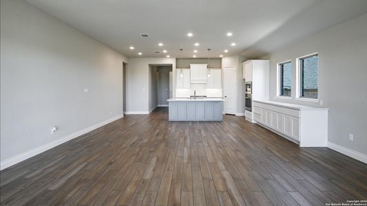 New construction Single-Family house 1420 Grace Avenue, Canyon Lake, TX 78132 Design 2695M- photo 12 12