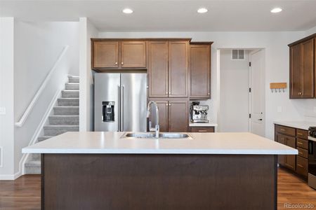 New construction Single-Family house 10749 Richfield Circle, Commerce City, CO 80022 - photo 4 4