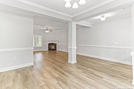 LARGE GREAT ROOM