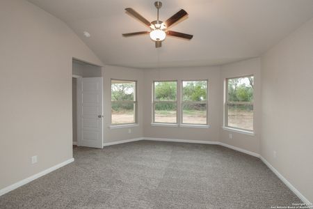 New construction Single-Family house 113 Cheyenne Dr, Floresville, TX 78114 Kingsley- photo 6 6