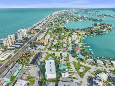 New construction Condo/Apt house 15305 1St Street, Unit 202, Madeira Beach, FL 33708 - photo 37 37