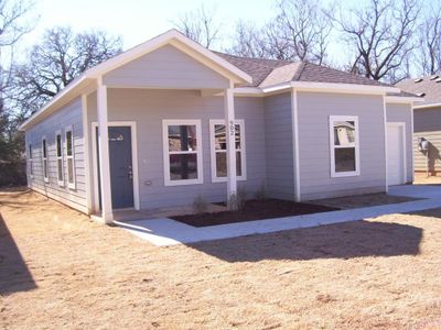 New construction Single-Family house 902 W Florence Street, Denison, TX 75020 - photo 18 18