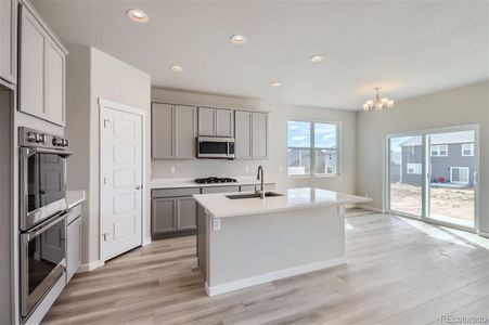 New construction Single-Family house 4462 Big Horn Parkway, Johnstown, CO 80534 Bluebell- photo 5 5