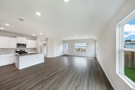 New construction Single-Family house 1011 Worshan Terrace, San Antonio, TX 78221 Bradwell- photo 11 11