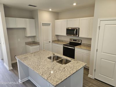 New construction Townhouse house 10635 Waterfield Road, Jacksonville, FL 32210 - photo 7
