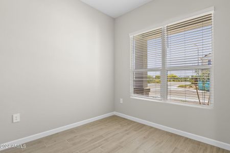 New construction Single-Family house 10316 W Quail Avenue, Peoria, AZ 85382 - photo 22 22