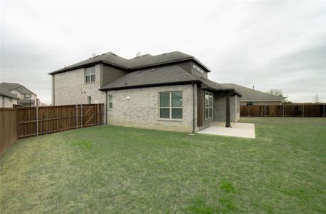 New construction Single-Family house 2089 Creekbluff Circle, Lewisville, TX 75010 - photo 28 28