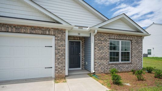 New construction Single-Family house 110 Garden Row Lane, Clayton, NC 27520 Cali - photo 2 2