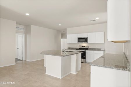 New construction Single-Family house 5882 E Swift Place, San Tan Valley, AZ 85140 Kingston- photo 3 3