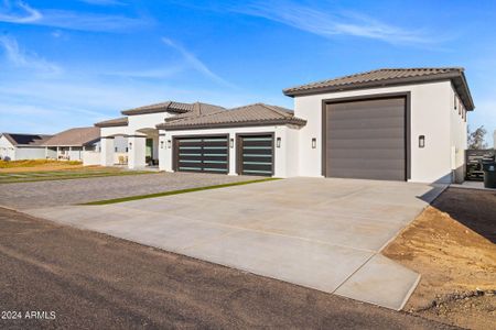 New construction Single-Family house 6105 N 174Th Avenue, Waddell, AZ 85355 - photo 4 4
