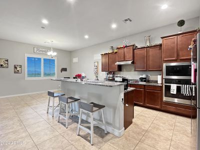 New construction Single-Family house 8311 N 192Nd Avenue, Waddell, AZ 85355 - photo 3 3