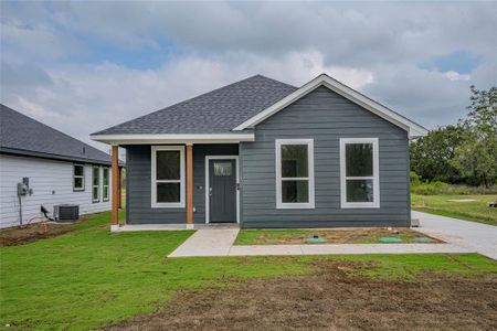 New construction Single-Family house 1402 Dorado Drive, Granbury, TX 76048 - photo 0