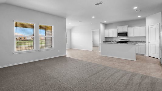New construction Single-Family house 409 Crestridge Drive North, Cleburne, TX 76033 HUNTSVILLE- photo 15 15