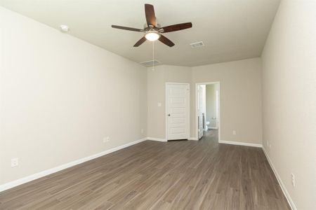 New construction Single-Family house 926 Luke Darrell Drive, Rosharon, TX 77583 - photo 18 18