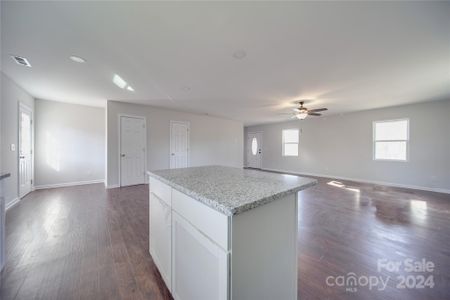 New construction Single-Family house 1041 Pine Circle Drive Nw, Concord, NC 28027 - photo 7 7