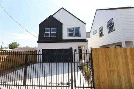 New construction Single-Family house 8607 Edgar Street, Houston, TX 77051 - photo 0