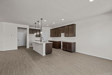 New construction Single-Family house 4015 Wild Bloom Rd, Seguin, TX 78155 Saddlebrook- photo 14 14