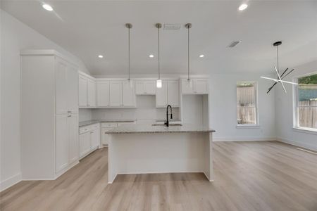 New construction Single-Family house 2555 Ghent Street, Dallas, TX 75215 - photo 8 8