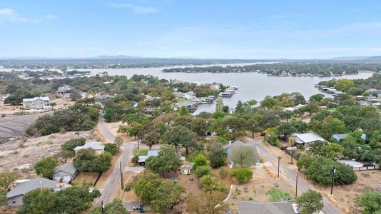 New construction Single-Family house 602 N Shorewood Dr, Granite Shoals, TX 78654 - photo 4 4