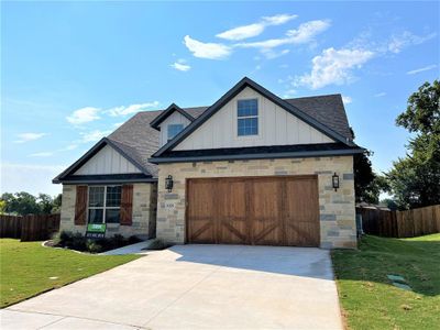 New construction Single-Family house 1028 Gannon Valley, Weatherford, TX 76087 - photo 1 1