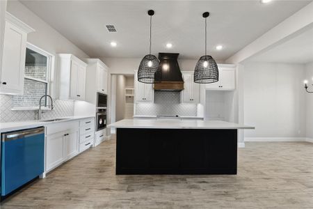 New construction Single-Family house 559 Gopher Road, Weatherford, TX 76088 - photo 10 10