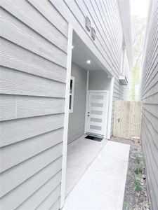 New construction Single-Family house 8021 Virgil Street, Houston, TX 77088 - photo 2 2