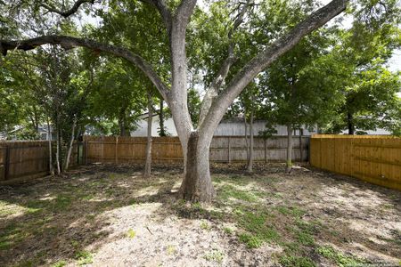 New construction Single-Family house 2322 E Houston, San Antonio, TX 78202 - photo 28 28