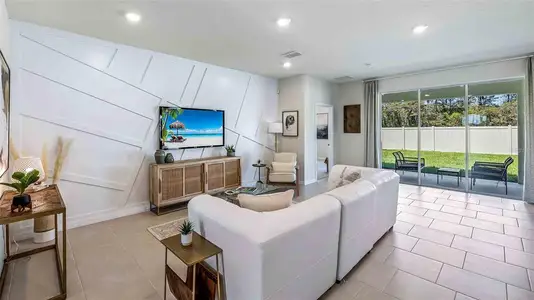 New construction Single-Family house 3803 Capri Coast Drive, Plant City, FL 33565 - photo 3