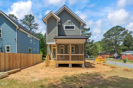 New construction Single-Family house 423 Rose Lane, Raleigh, NC 27610 - photo 5 5