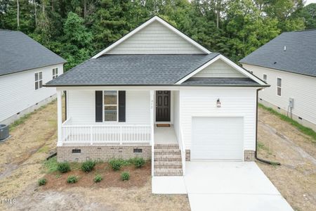 New construction Single-Family house 312 E Yukon Street, Kenly, NC 27542 - photo 0