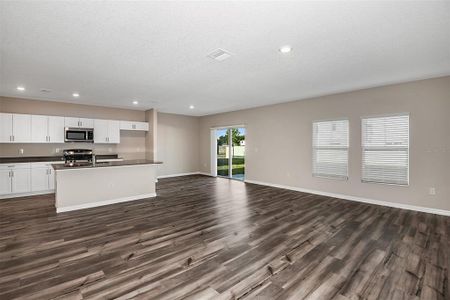 New construction Single-Family house 14880 Summer Branch Drive, Lithia, FL 33547 - photo 5 5