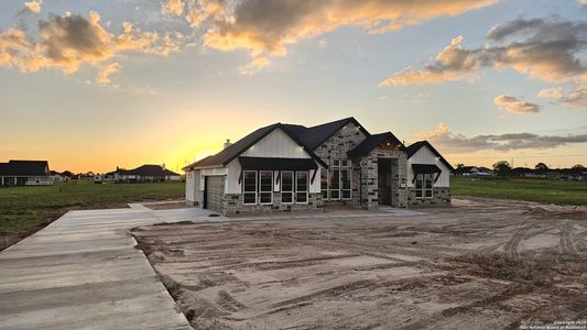 New construction Single-Family house 104 Sunset Dr, La Vernia, TX 78121 - photo 0 0