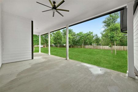 New construction Single-Family house 115 Kaeleku Ln, Bastrop, TX 78602 - photo 37 37