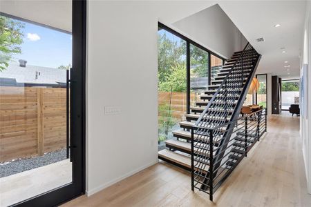 New construction Single-Family house 703 Fletcher St, Austin, TX 78704 - photo 3 3