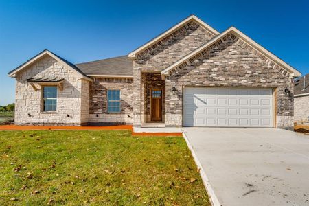 New construction Single-Family house 550 E Lamar Street, Palmer, TX 75152 - photo 0