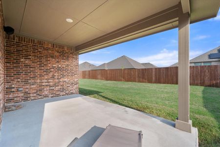 New construction Single-Family house 3428 Evergreen Way, Grand Prairie, TX 76065 - photo 27 27