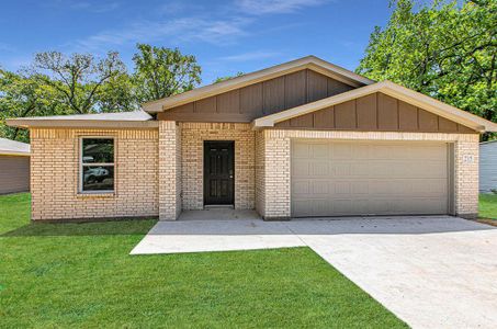 New construction Single-Family house 215 Wildflower, Gun Barrel City, TX 75156 - photo 0