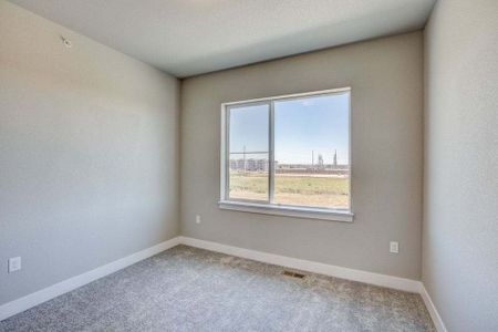 New construction Multi-Family house 330 High Point Drive, Longmont, CO 80504 - photo 30 30