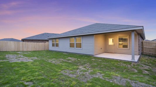 New construction Single-Family house 613 Bronze Circle W, Springtown, TX 76082 - photo 35 35