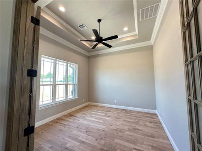 New construction Single-Family house 553 Royal Santana Run, Weatherford, TX 76087 - photo 25 25