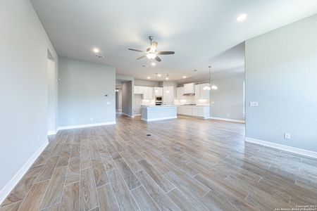 New construction Single-Family house 404 Seibel Way, Universal City, TX 78148 Frisco- photo 8 8