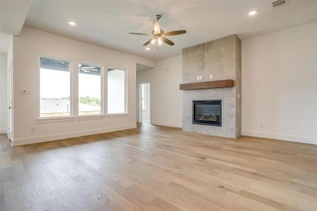 New construction Single-Family house 7108 Accipiter Drive, Fort Worth, TX 76179 - photo 8 8