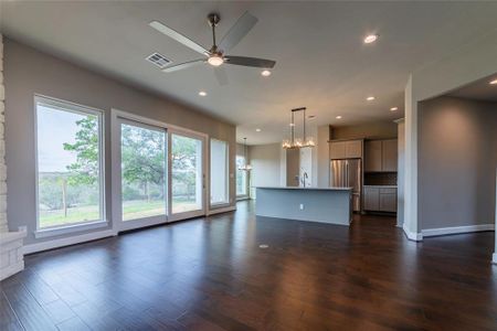 New construction Single-Family house 23601 Old Ferry Road, Unit 22, Spicewood, TX 78669 - photo 8 8