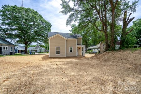 New construction Single-Family house 221 N Lee Street, Mount Holly, NC 28120 - photo 4 4